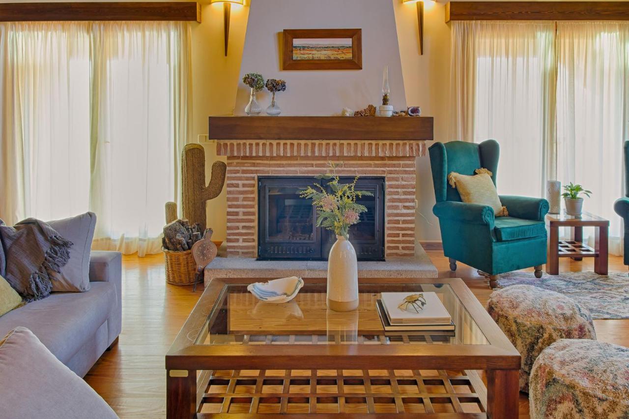 Sabina Hotel Arenas de San Pedro Bagian luar foto